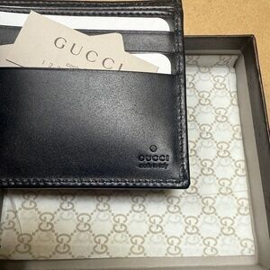 NEVER USED Mens Gucci Wallet